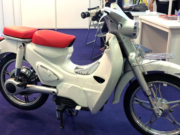 Xe điện ZS800TD - bản sao Honda Cub xuất hiện tại Việt Nam