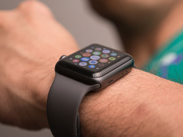 Apple mở bán Apple Watch LTE hàng tân trang