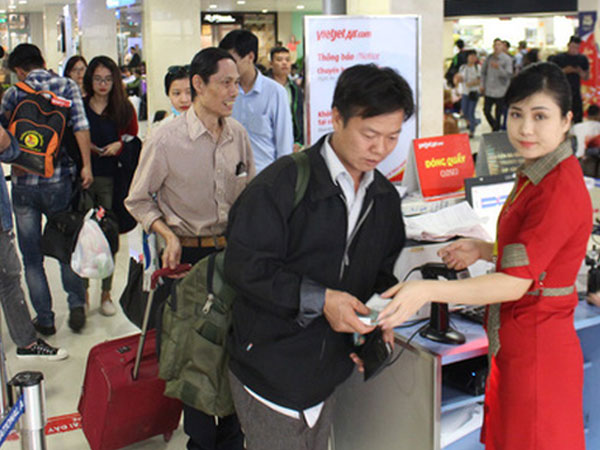 Vietjet tăng phí, giá vé máy bay sẽ tăng?
