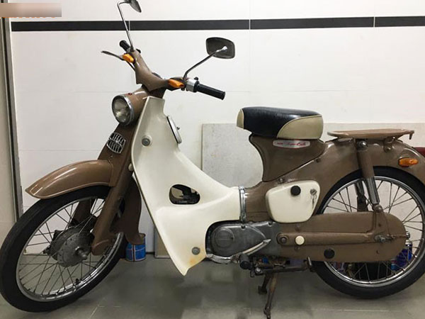 Xe máy Honda Super Cub đời đầu 'siêu hiếm' tại Sài Gòn