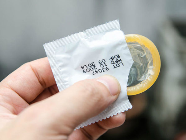 Hướng dẫn sử dụng bao cao su đúng cách