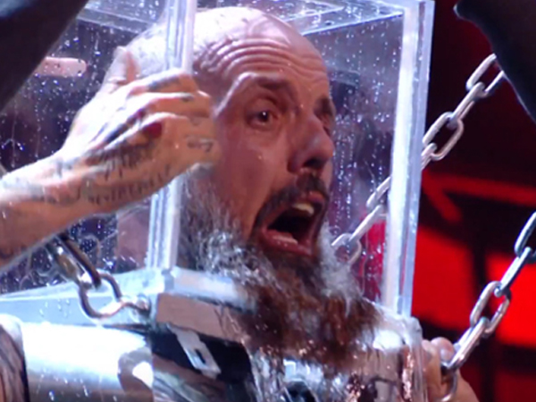 Thí sinh Britain's Got Talent suýt bỏ mạng trên sân khấu với màn trình diễn nguy hiểm