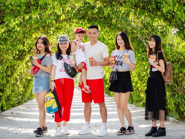 Ba con gái lớn ở tuổi dậy thì của Anh Tú 'Dưa Hấu'