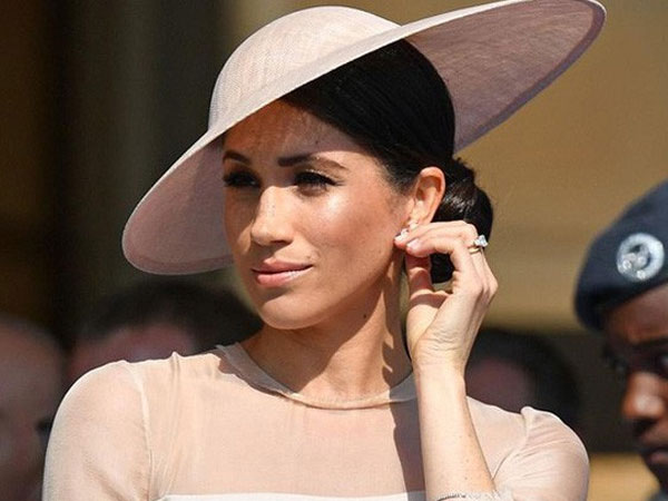 Chị gái Meghan tiếp tục gây sóng gió khi nói huy hiệu của công nương như học sinh mẫu giáo