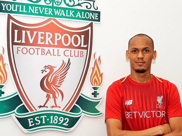 Fabinho về Liverpool: Bây giờ, MU chỉ còn là hạng hai!