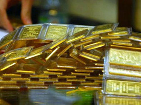 Giá vàng hôm nay 30/5: USD tăng vọt, vàng chìm nghỉm