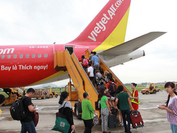 Giám đốc điều hành Vietjet chi hàng chục tỷ đồng gom thêm cổ phiếu