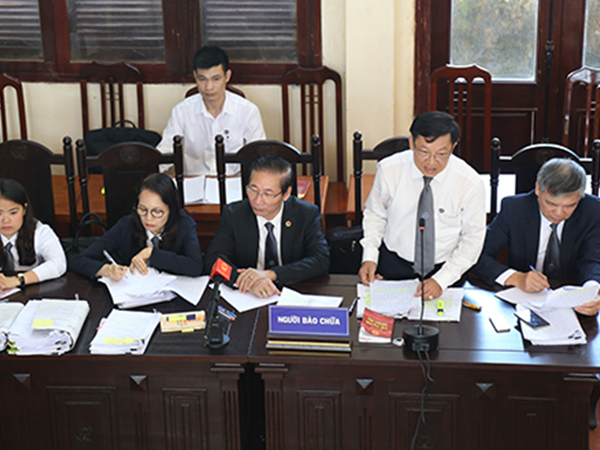Luật sư đề nghị tòa không trả hồ sơ vụ án bác sĩ Hoàng Công Lương