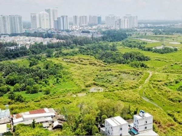 4 cơ quan quản lý, đất công vẫn 'chảy máu'