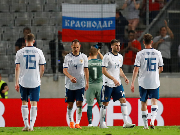 Chủ nhà World Cup 2018 tiếp tục gây thất vọng