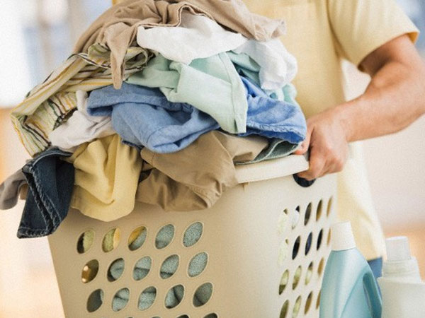 Những 'anh chồng quốc dân' làm cả tá việc nhà chẳng nề hà giặt quần áo