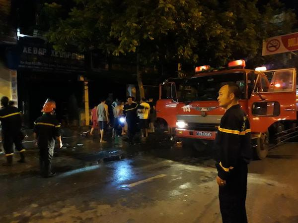 Thái Bình: Ba mẹ con may mắn thoát chết sau vụ hỏa hoạn