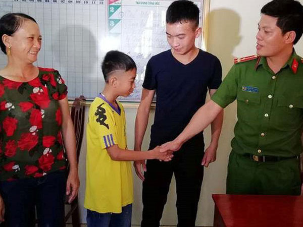 Giải cứu trẻ 12 tuổi bị bắt cóc đòi 50 triệu đồng