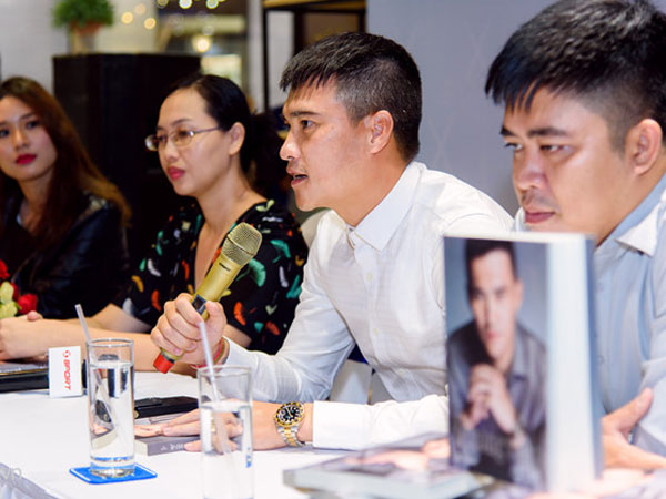 Huỳnh Đức, Công Vinh và chuyện bè phái trong bóng đá Việt Nam