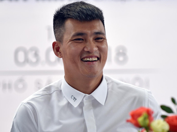 Công Vinh: 'Tôi không hối hận khi viết tự truyện'