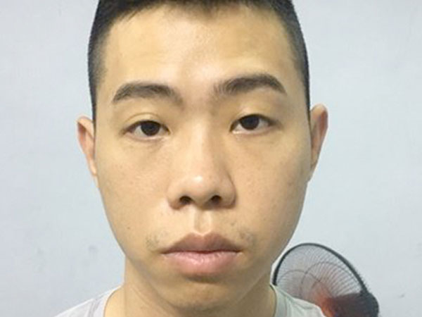 Kẻ đột nhập chém trọng thương vợ chồng gia chủ
