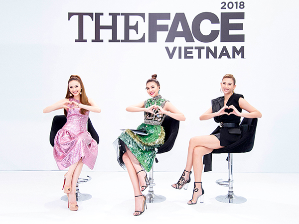 Minh Hằng tự tin cùng Võ Hoàng Yến và Thanh Hằng thị phạm cho thí sinh The Face