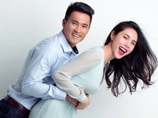 Pha Lê chê Công Vinh 'lưu manh giả danh trí thức', Thủy Tiên đáp trả: 'Những ai chửi bới toàn là những người chưa đọc'