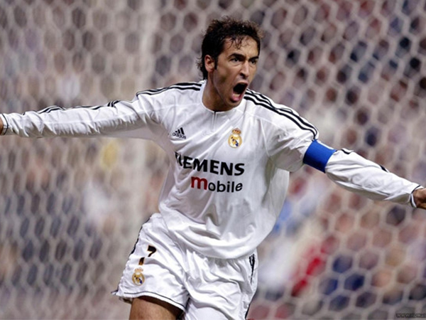 Real dọn đường cho Raul trở thành HLV trưởng giống Zidane?