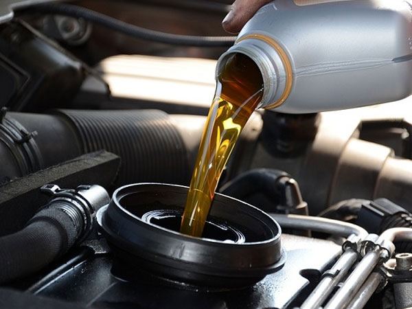 6 sai lầm tai hại khi sử dụng ô tô nhiều người mắc phải mà không hay