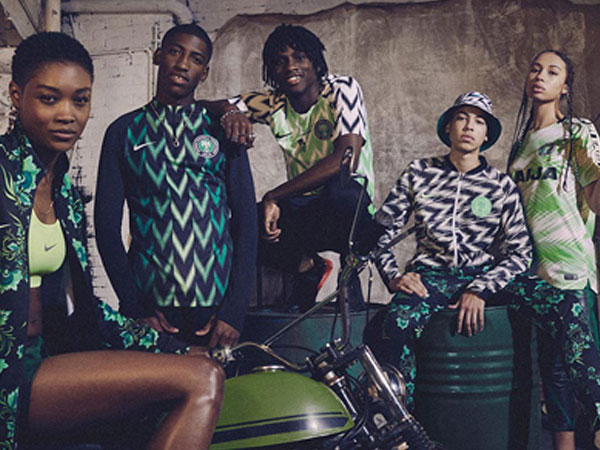 Áo đội tuyển Nigeria tại World Cup 'cháy hàng' chỉ sau ba phút