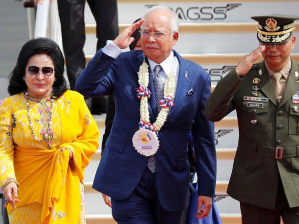 Luật sư của cựu thủ tướng Malaysia đồng loạt nghỉ việc