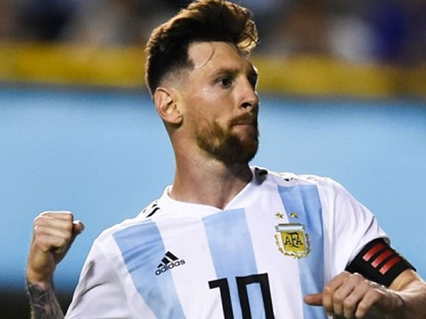 Messi: 'Tôi chỉ là người bình thường thôi'