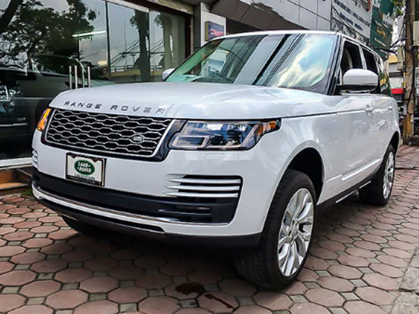 Range Rover HSE 2018 đầu tiên về Việt Nam, giá khoảng 9 tỷ