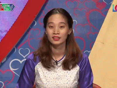 Bạn muốn hẹn hò: Mẹ chàng trai vừa tiết lộ danh tính, cô gái đã 'ồ' lên đầy kinh ngạc