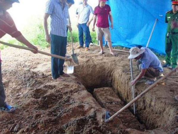 Khai quật thi thể nữ kế toán: GĐ bệnh viện lên tiếng