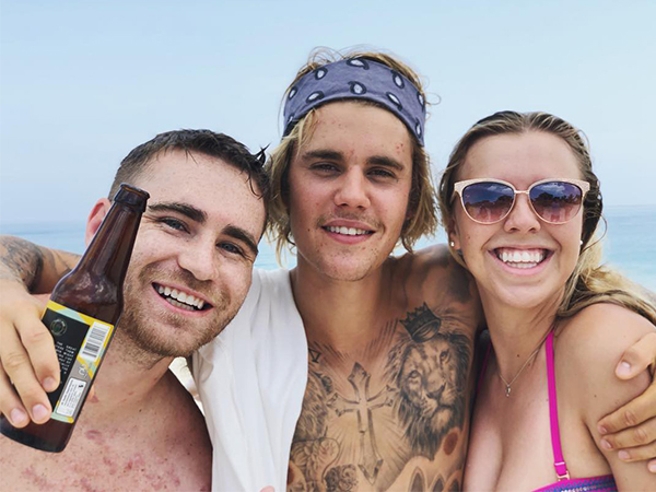 Vẻ xuống sắc của Justin Bieber lại chạm đến đáy mới: Tóc dài, râu không cạo và da nổi nhiều mụn
