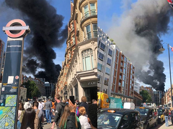 Cháy lớn tại khách sạn hạng sang ở London, 100 lính cứu hỏa có mặt
