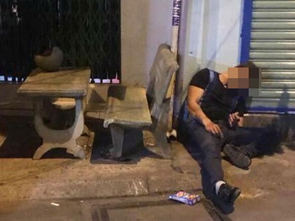Cụ bà xử 'phi công trẻ': 'Chưa hết đau thể xác, con tôi lại mang tiếng trai bao'