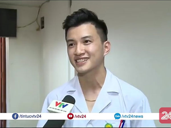 Nam điều dưỡng điển trai trên sóng truyền hình: 'Tôi đã có vợ con'