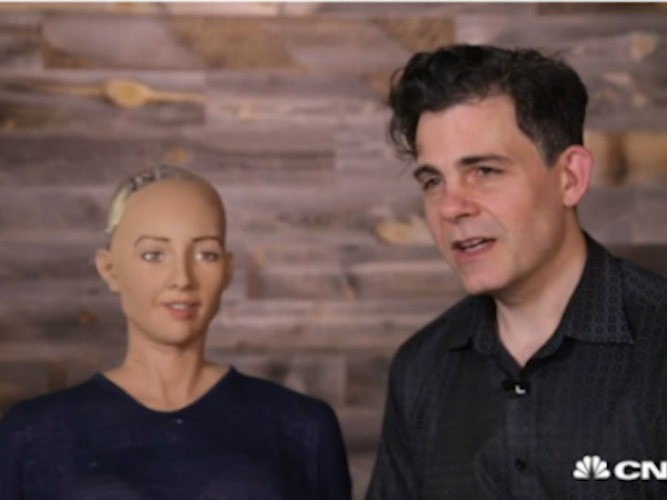 Sophia - robot giống người hay chiêu trò quảng cáo