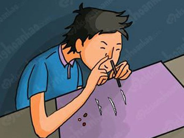 Công an phát hiện 8 học sinh sử dụng ma túy