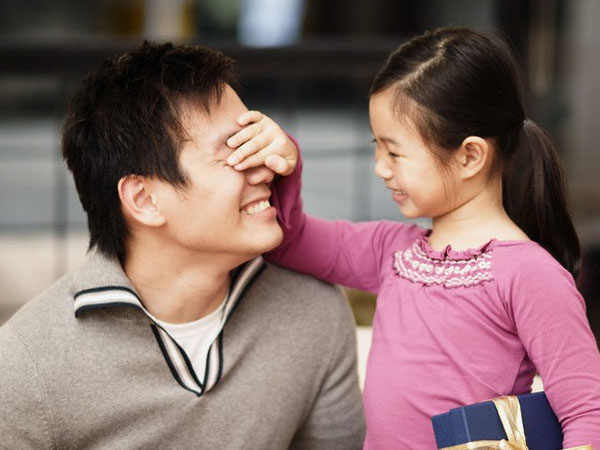 Dường như càng cố gắng trở thành người mẹ tốt thì trong mắt bố con anh, tôi càng xấu xa ác độc