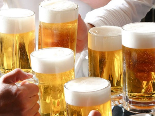Một người Việt uống gần 170 lít bia mỗi năm