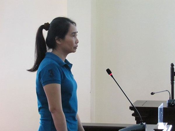 Nhân viên y tế lừa bạn học gần nửa tỉ đồng