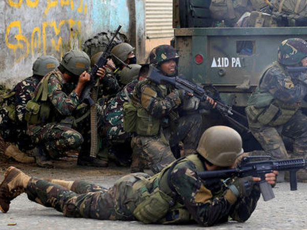 Philippines gần cạn sạch kho đạn trong cuộc chiến với phiến quân