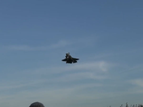 Quan chức Anh tức giận vì F-35 không bay được trong thời tiết xấu