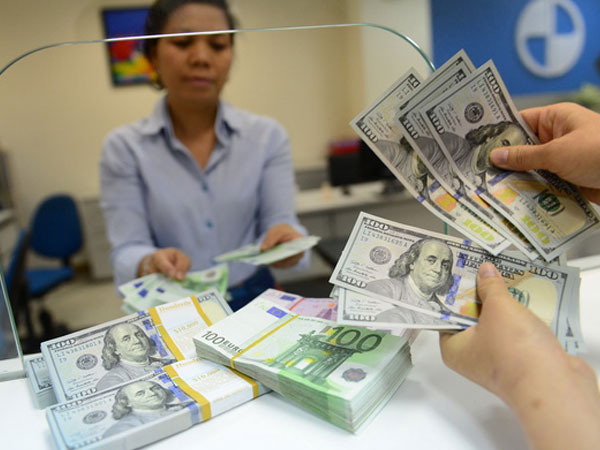 Tỉ giá USD tháng 6 sẽ biến động ra sao?