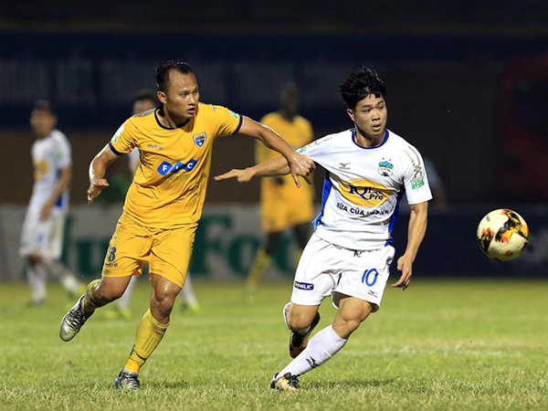 Công Phượng thăng hoa nhất kể từ khi được đá V.League