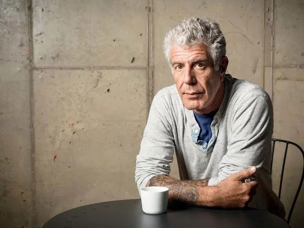 Đầu bếp Anthony Bourdain từng muốn tự tử nhiều lần nhưng đây chính là người đã giúp ông vượt qua