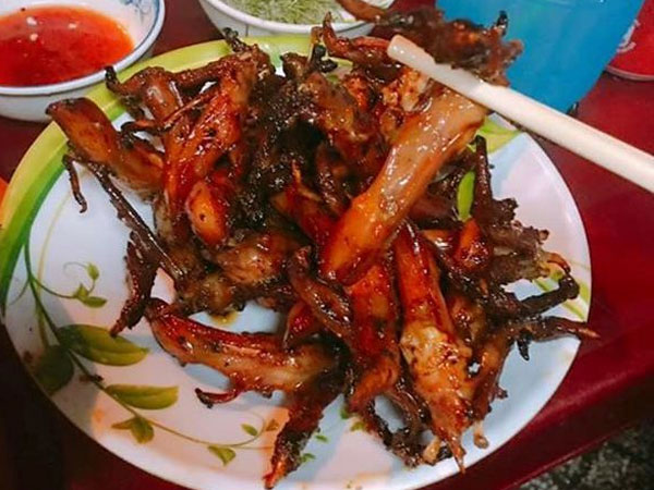 Phụ phẩm lò mổ đắt gấp 3 lần thịt vịt: Muốn ăn phải đặt cọc trước