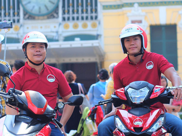 Xe công nghệ Việt đối thủ Grab ra mắt, tài xế không trả chiết khấu