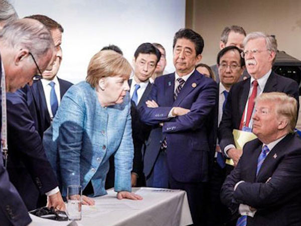 Đức tung ảnh Trump 'đối đầu' với các lãnh đạo G7