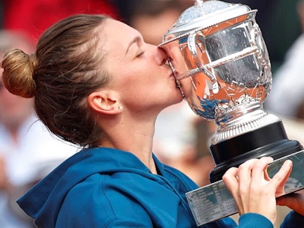 Halep thắng ngược ở chung kết Roland Garros, có Grand Slam đầu tiên