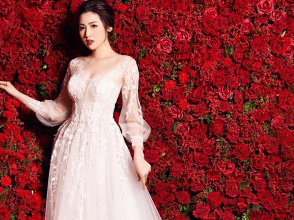 Sự trùng hợp đến khó tin trong chuyện đời tư của top 3 Hoa hậu Việt Nam 2012