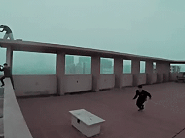 9X nhảy qua hai nóc nhà 40 tầng: '10 năm tập parkour mới dám mạo hiểm'